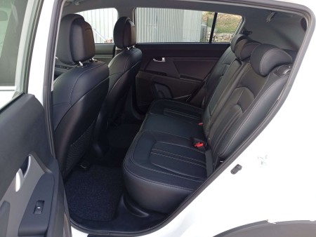 Kia Sportage  1.7 CRDI VGT 2WD high tech 2015 