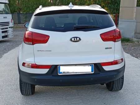 Kia Sportage  1.7 CRDI VGT 2WD high tech 2015 
