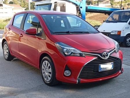 Toyota Yaris 1.0 5 porte Lounge 2015 