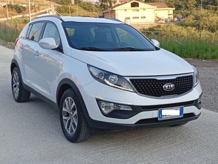 Kia Sportage  1.7 CRDI VGT 2WD high tech 2015 