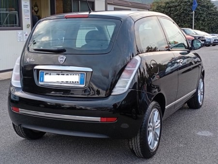 Lancia Y 1.2 69 CV Platinum 2011 
