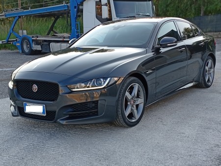 Jaguar XE 2.0 D Turbo 180CV Portfolio  2016 