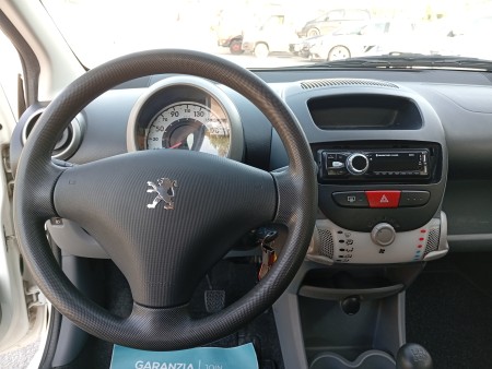 Peugeot 107 68CV 5p. Desir 2011 