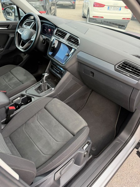 Volkswagen Tiguan DSG  Life 2.0 TDI 150 Cv 2023 