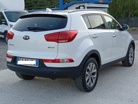 Kia Sportage  1.7 CRDI VGT 2WD high tech 2015 