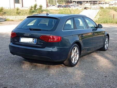 Audi A4 Avant 2.0 TDI 143CV  2009 