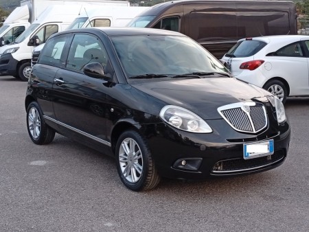Lancia Y 1.2 69 CV Platinum 2011 