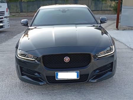 Jaguar XE 2.0 D Turbo 180CV Portfolio  2016 