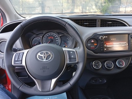 Toyota Yaris 1.0 5 porte Lounge 2015 