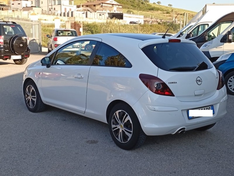 Opel Corsa  1.3 CDTI 95CV 3 porte b-color 2013 
