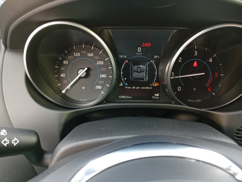 Jaguar XE 2.0 D Turbo 180CV Portfolio  2016 