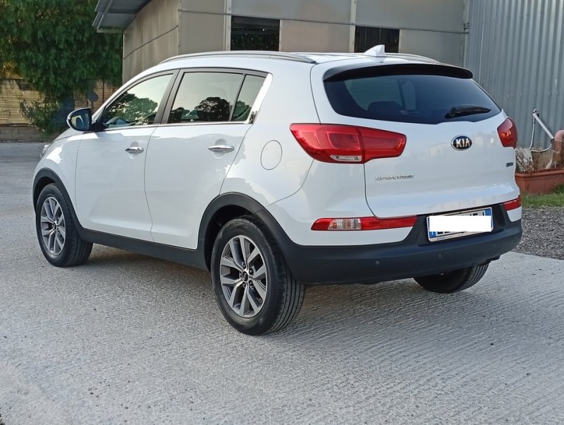Kia Sportage  1.7 CRDI VGT 2WD high tech 2015 