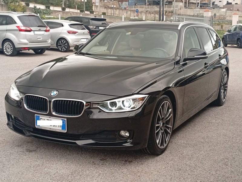 Bmw Serie 3 Touring 320d Efficient Dynamics Luxury 2013 