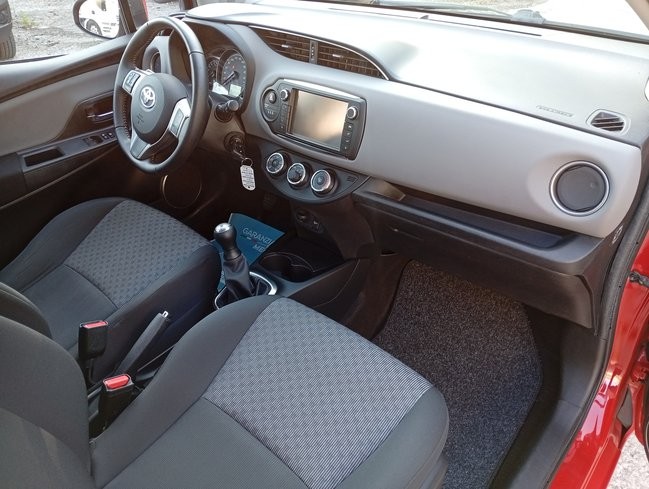 Toyota Yaris 1.0 5 porte Lounge 2015 
