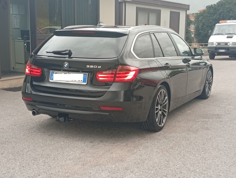 Bmw Serie 3 Touring 320d Efficient Dynamics Luxury 2013 