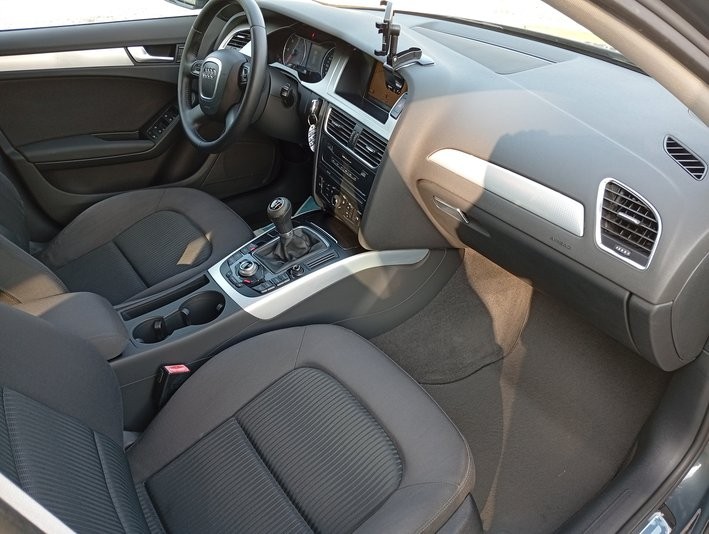 Audi A4 Avant 2.0 TDI 143CV  2009 