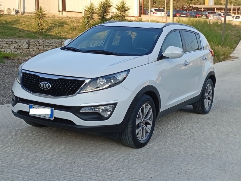 Kia Sportage  1.7 CRDI VGT 2WD high tech 2015 