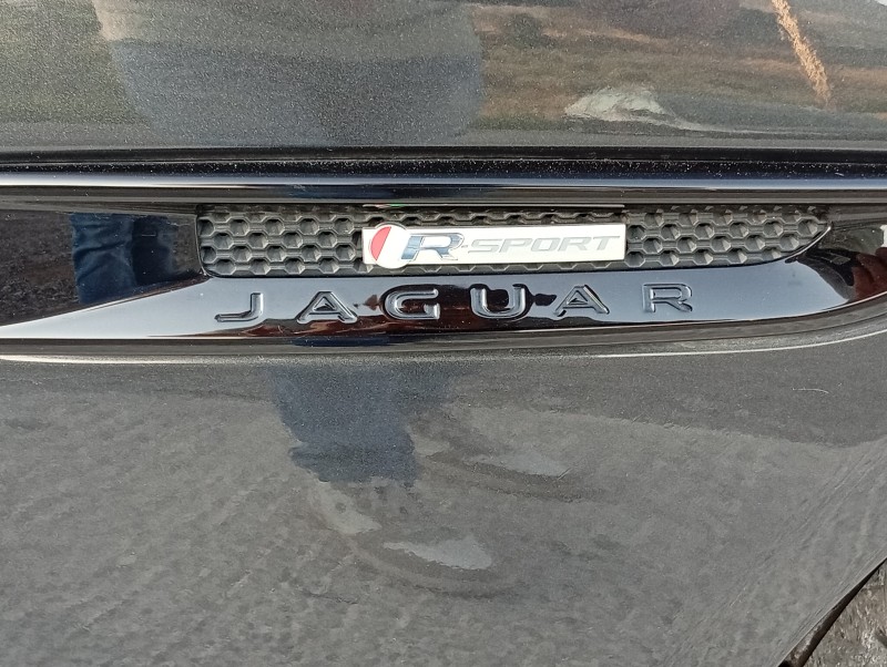 Jaguar XE 2.0 D Turbo 180CV Portfolio  2016 