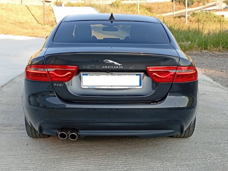 Jaguar XE 2.0 D Turbo 180CV Portfolio  2016 